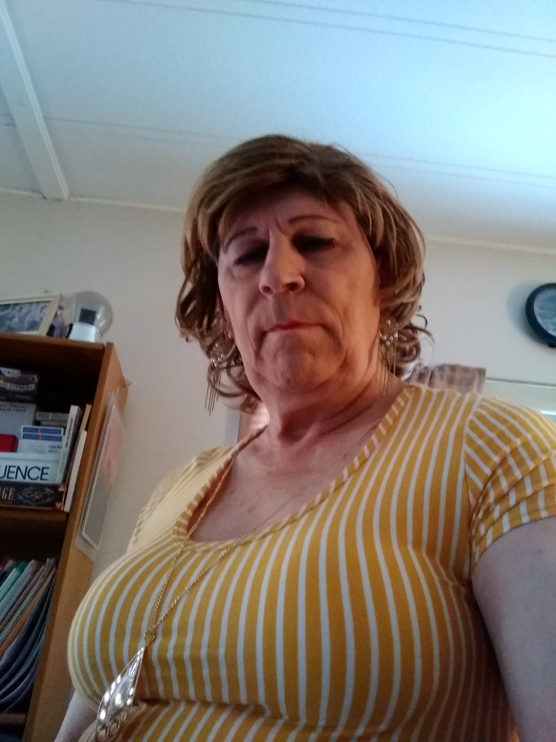 me selfie 08-13-2018 02; Size=240 pixels wide